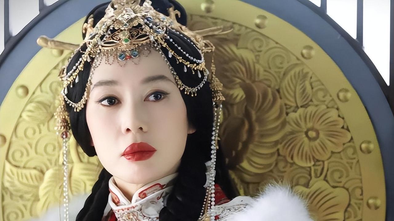 余男：与导演同居12年遭抛弃