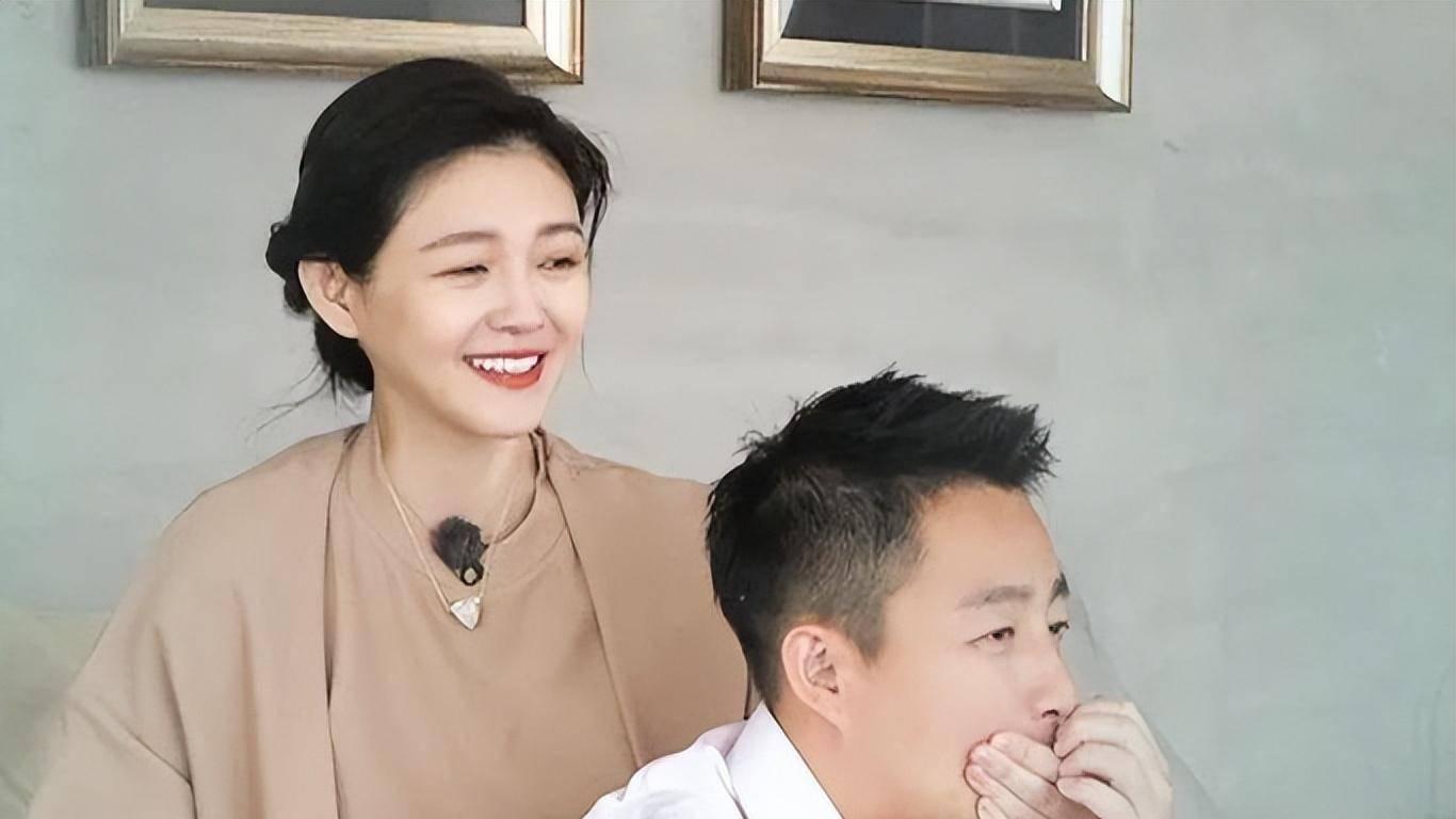 S家又惹争议！独家跟拍媒体屡提汪小菲缺席，遭网友痛批居心不良