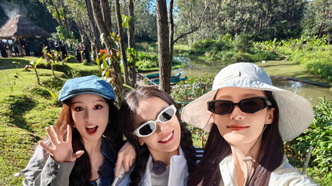 那英说漏嘴，陈数要和张晚意对嘴喝一杯饮料，彻底撕碎《花少7》假体面