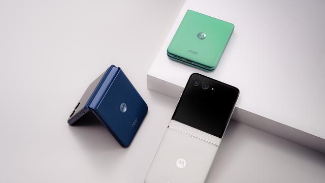 进了ICU的“手机鼻祖”，被联想救活了，折叠屏干到全球第2