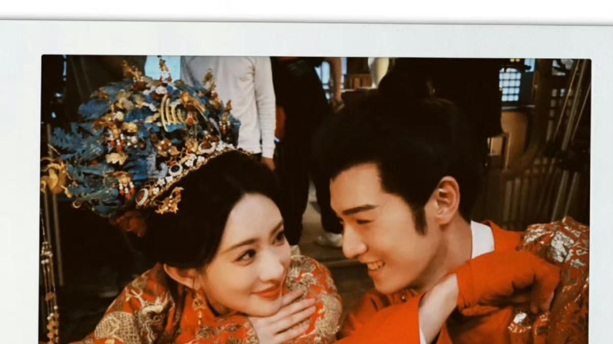 尚公主官宣：昀牵孟绕二搭撒糖，网友狂呼“磕到了！”