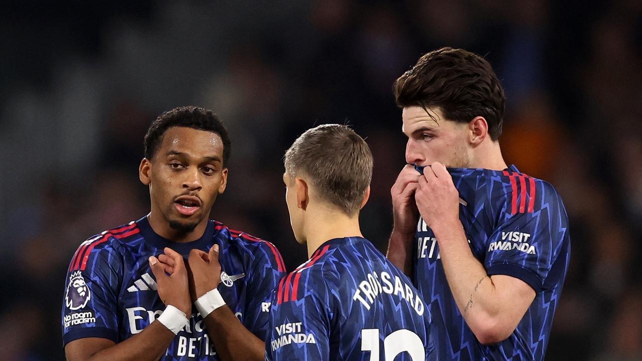 英超最新积分战报 4胜1平！阿森纳稳住榜首 曼城3连胜超利物浦升至第2