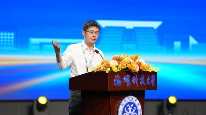 宇树科技创始人王兴兴：在AI和科技面前 每个人机会平等