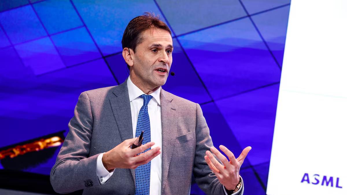 不演了？ASML公司表態釋放重要信號，荷蘭搶芯事件對我們毫無影響