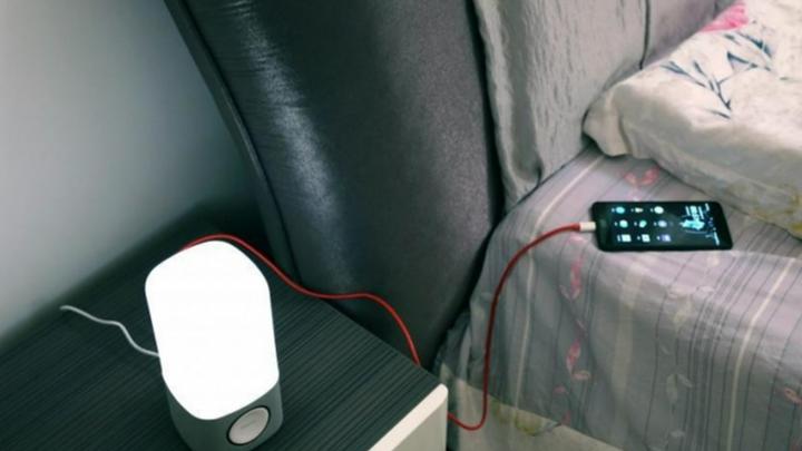 手机充一整夜会不会很伤电池？