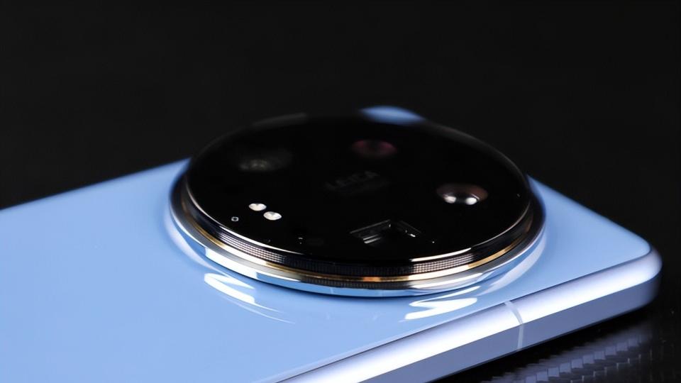 小米堅決清倉，16GB+1TB跌價3487元，頂配旗艦已降至“谷底價”