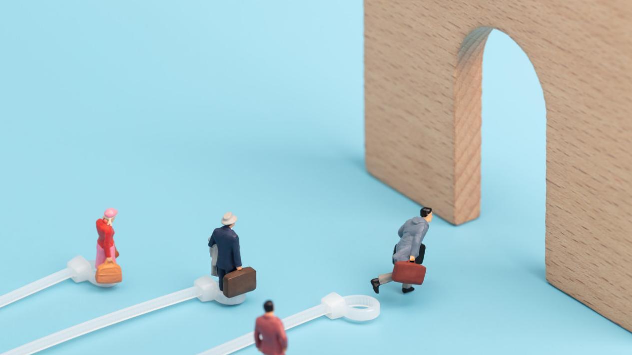 小米汽车从传统车厂挖来的高管文飞离职，出任奇瑞汽车副总裁