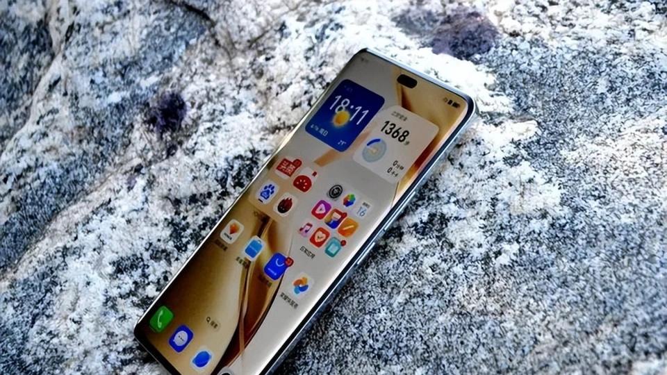 榮耀目前“值得撿漏”的一款手機，從3499元跌至1781元，等等黨又贏了