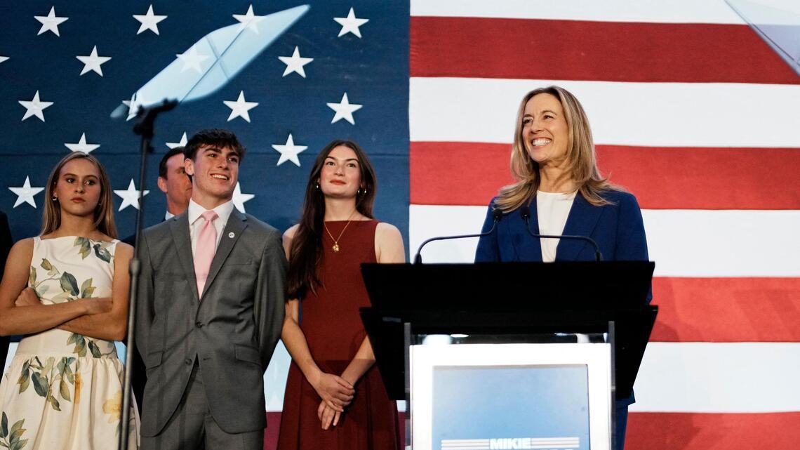 留给特朗普的时间不多了，民主党横扫重要选举，跛脚鸭在向他招手