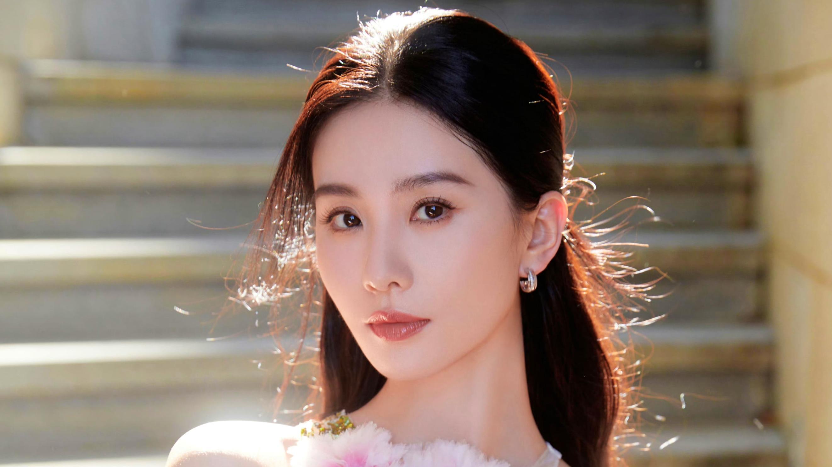 赵丽颖文化素养低刘诗诗端妃再现，这些85花的刻板印象还真多