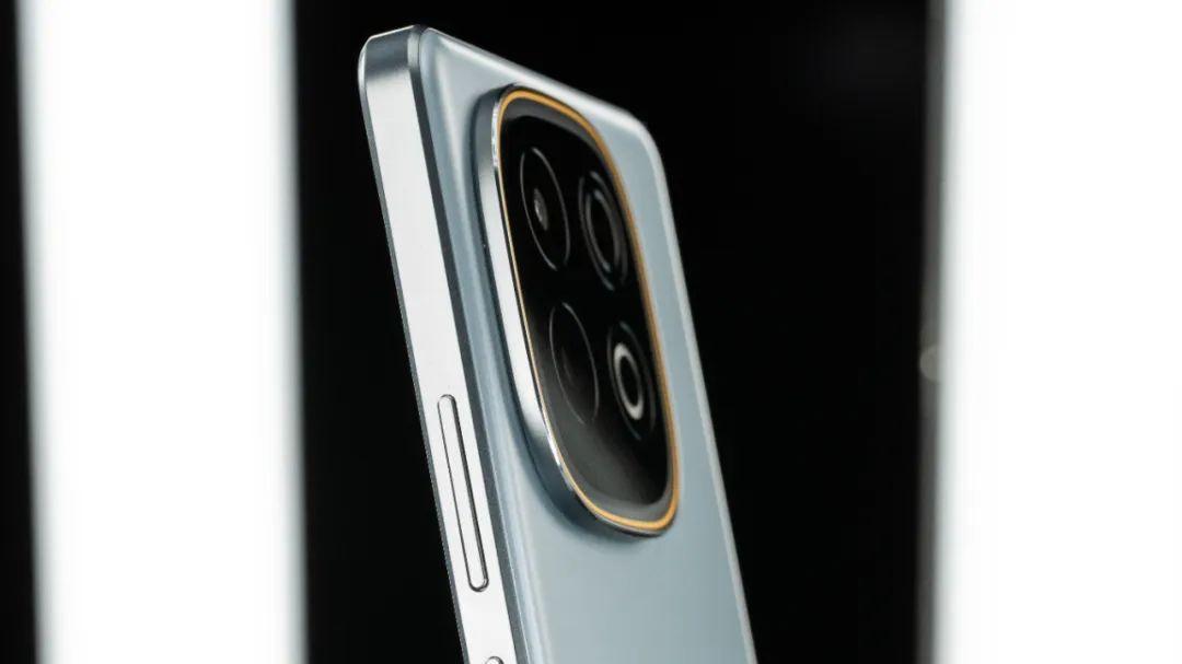 超大电池+旗舰性能=2199？iQOO新机把钱花在了刀刃上