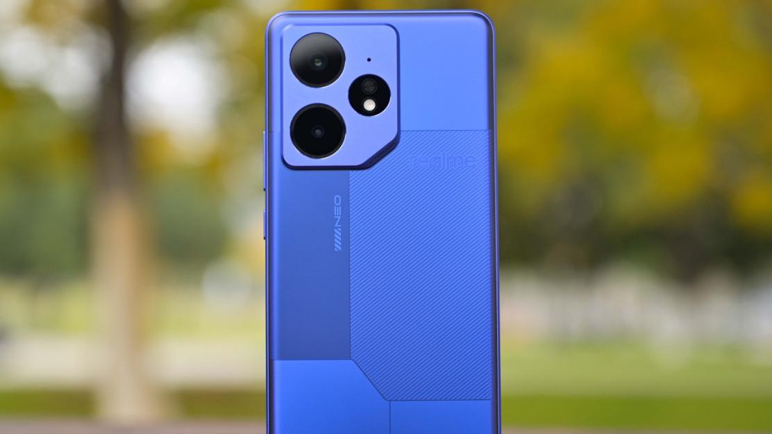 仅2499元！7000mAh电池+512G+天玑9300+，两天不充电也不愁