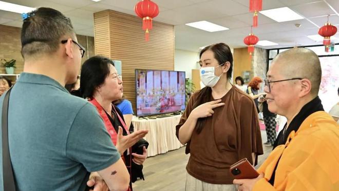 当年艳压香江的 “聂小倩”，如今在加拿大寺庙擦烛台？