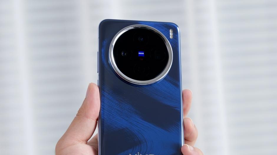 vivo高端机突降1580元，16GB+512GB+100倍变焦，终于等到了