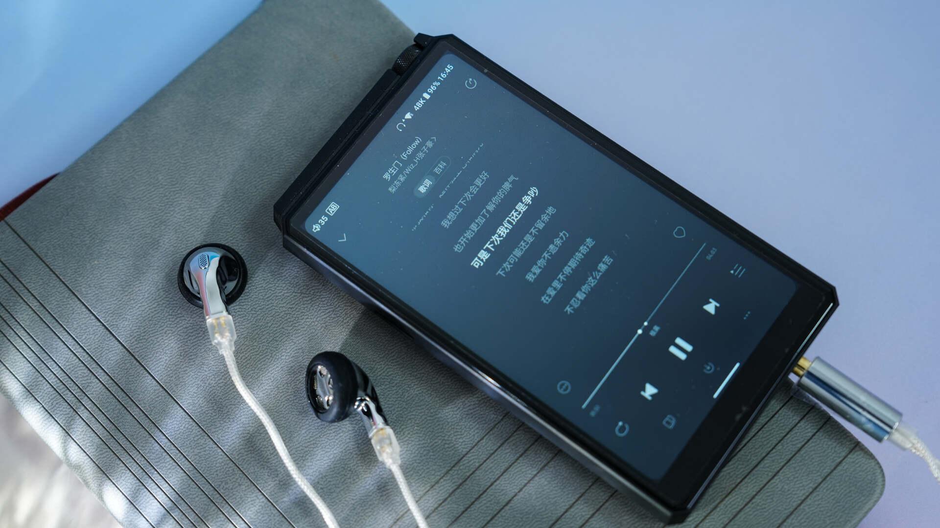 TRN 海马 Pro 有线平头耳塞：打破传统，奏响新乐章