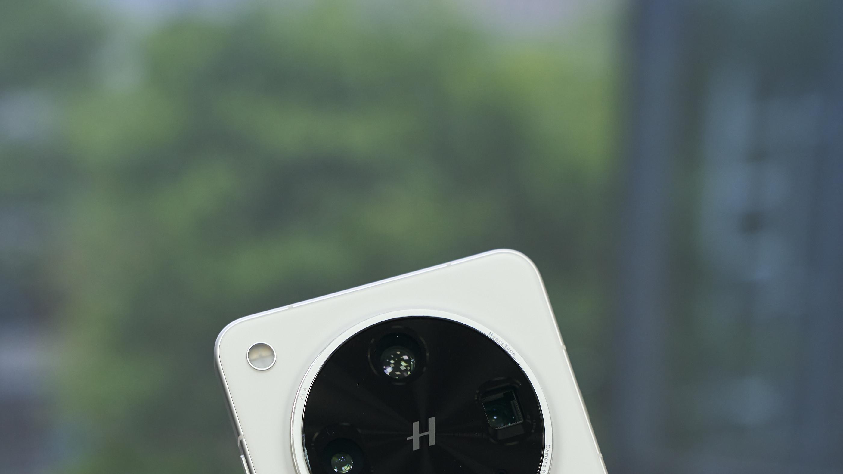 真服了，就没找到Find X8 Ultra的短板