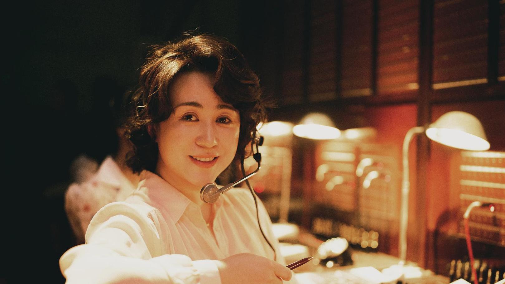 ??票房从33.27亿跌到1.2亿，我感慨：这块喜剧片金字招牌算砸了