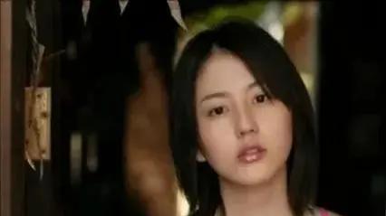 长泽雅美作为国民老婆，气质无敌，不像内娱只有甜妹。