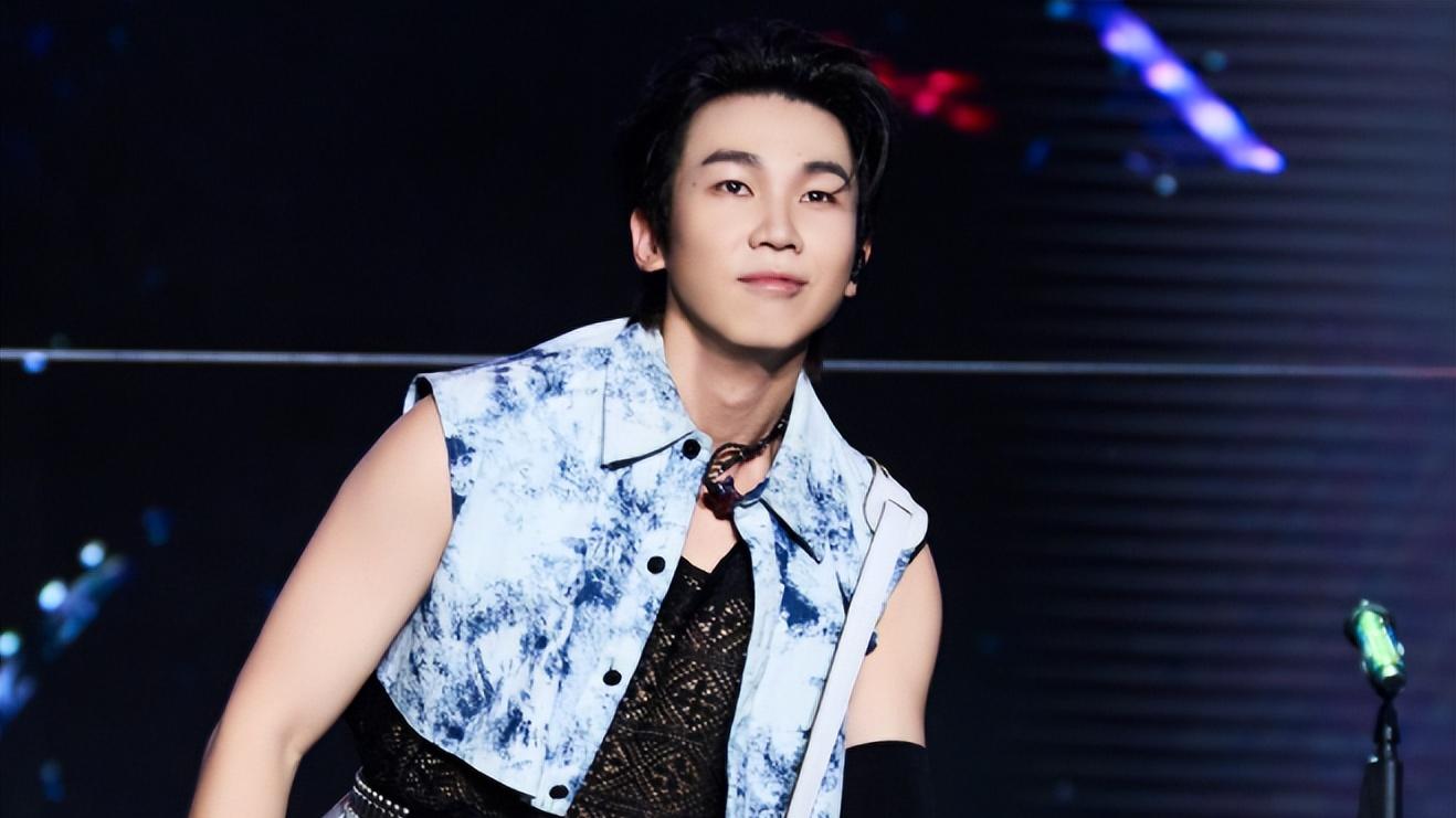 《披哥5》总决赛，快乐老咖竟没有邀请陈楚生和陆虎，而选择他