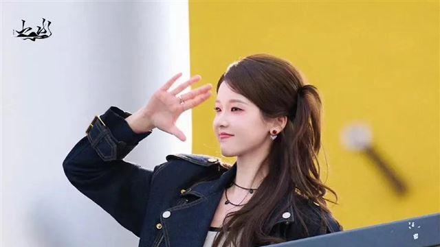 张淼怡是不是do脸了，鼻子和以前完全不一样了