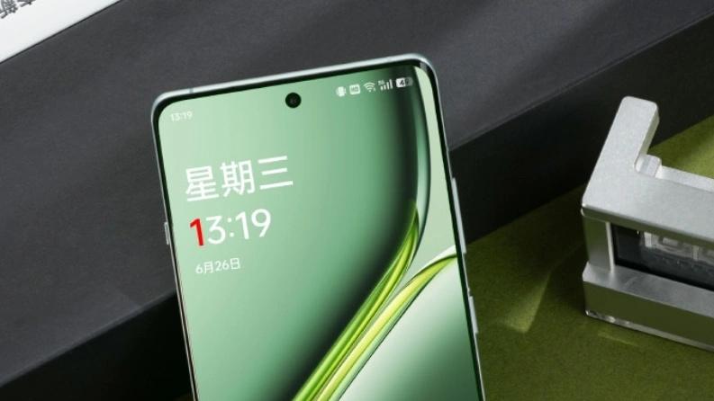 一加开启“清仓模式”，从3799元跌至2250元，高配旗舰价格真香