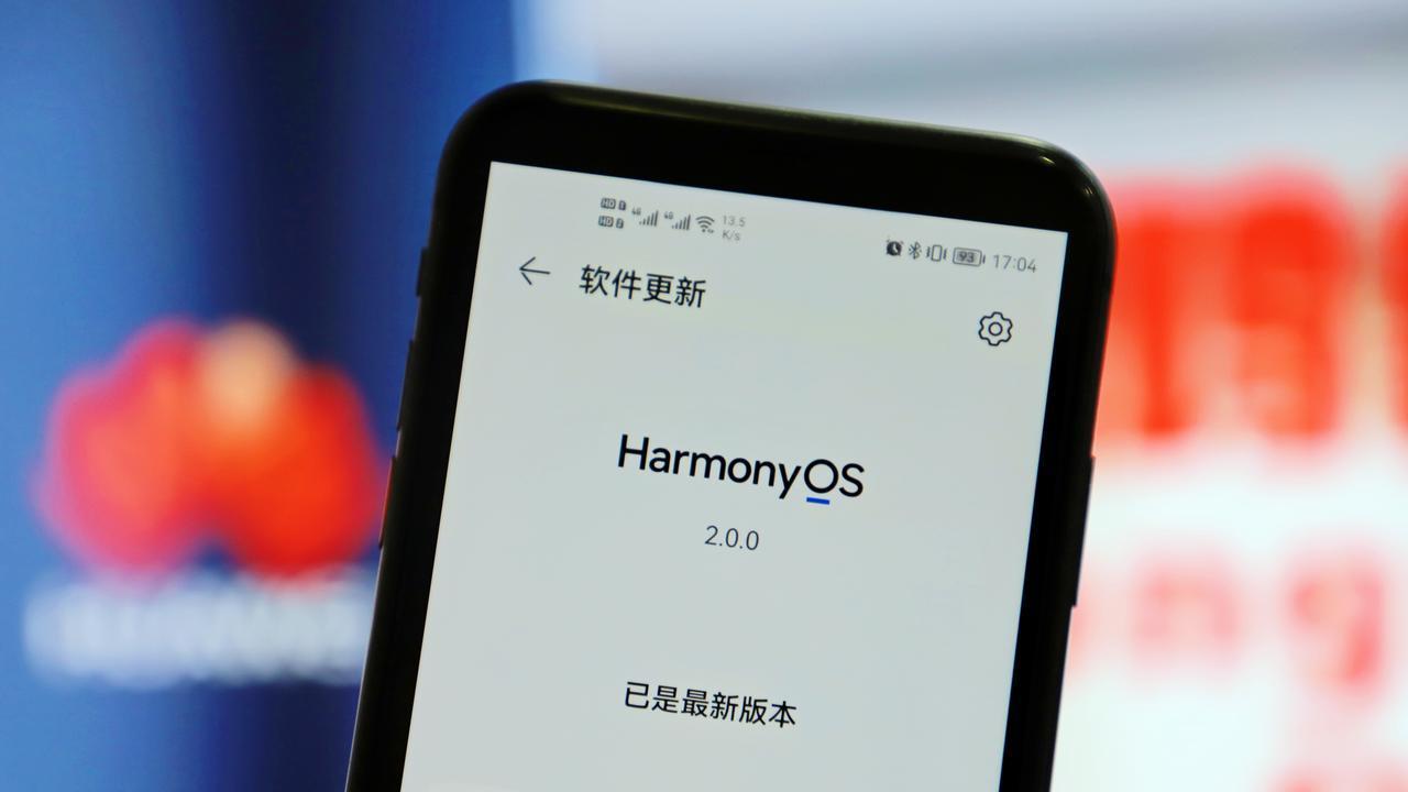 鸿蒙OS5全面进化：2025公测阵容揭晓，老机型升级之路何去何从？