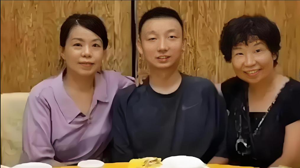 三石谈及与许敏金钱矛盾，澄清不还钱缘由，称想弥补自身受的委屈