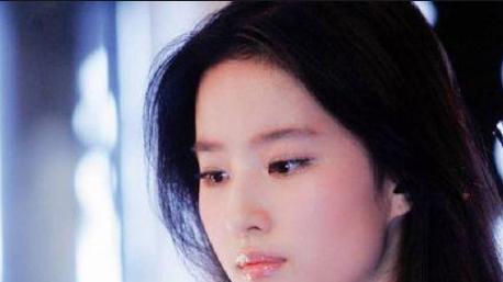 刘亦菲：顶流背后的从容人生