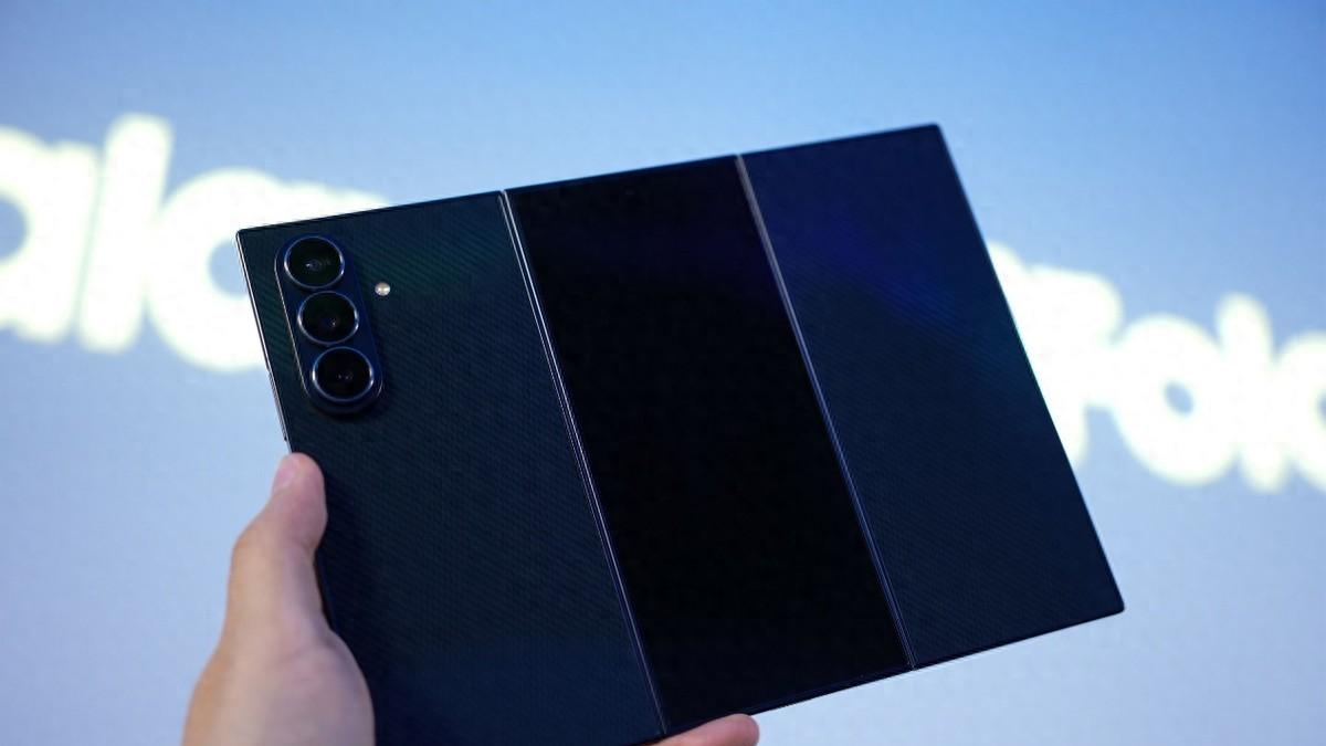 2025年最后的新品盤點！還有這六款手機沒發布，看看哪個值得買