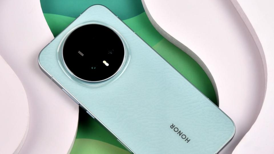 荣耀还是妥协了，16GB+1TB+7000mAh，顶配旗舰新机“一跌再跌”