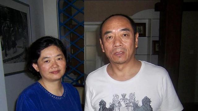 71岁老戏骨生病，住普通病房又黑又瘦，穿廉价塑料鞋，演过彭德怀