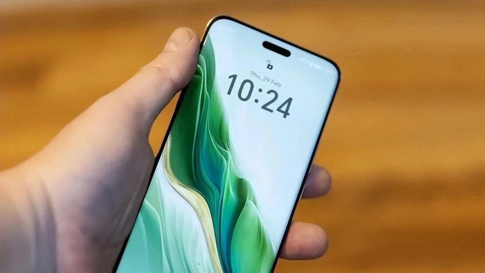 榮耀豁出去了，從6199元降至2736元，高配旗艦清倉“大跳水”