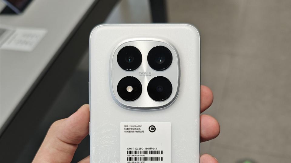 红米Note15系列线下上手反馈：三款版本，哪款更值得选择？