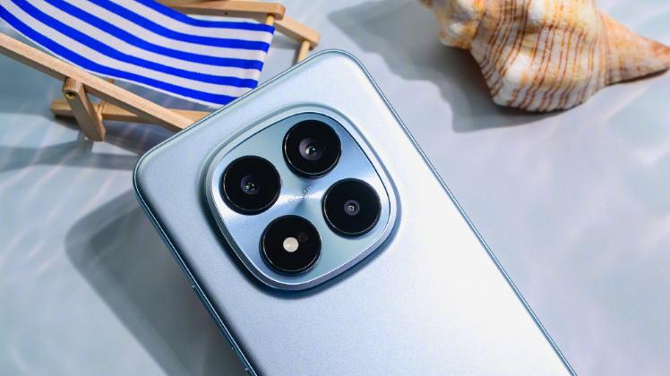 7000mAh+IP68+金刚架构，售价不到2000元，便宜的千元硬核手机