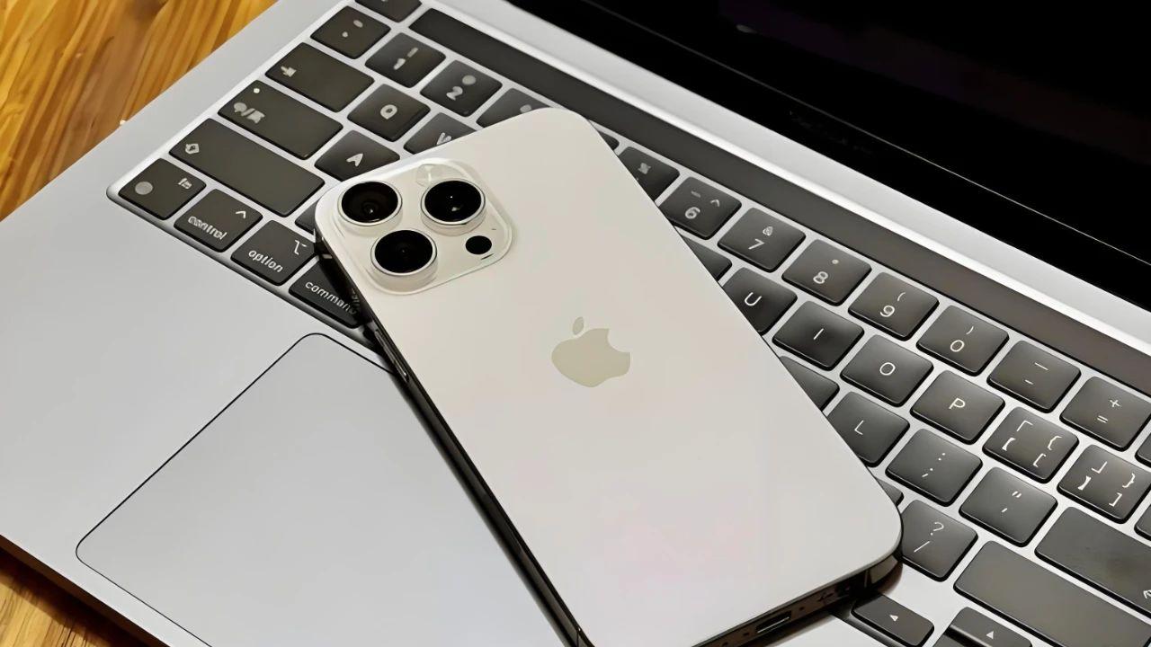 从8999跌到6846，苹果16 Pro真成电商大战的“炮灰”？