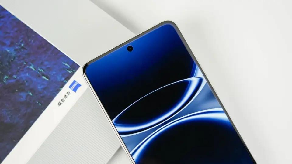 vivo售價“大跳水”，2億像素+105倍變焦+IP69，年底努力沖銷量