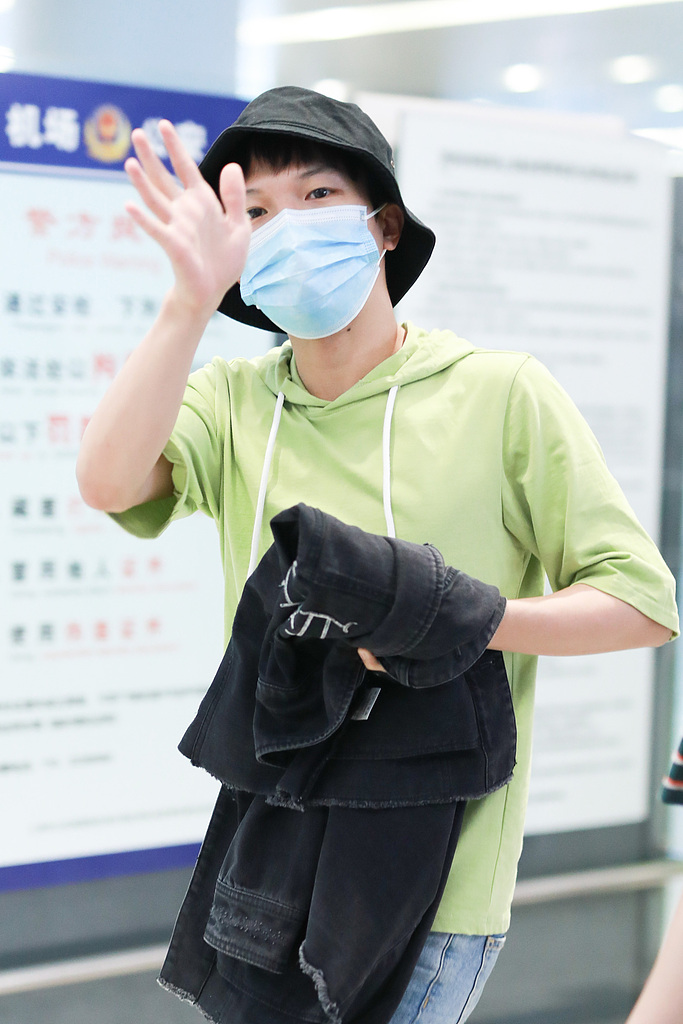 周深敦煌沙漠音乐会成文化热点