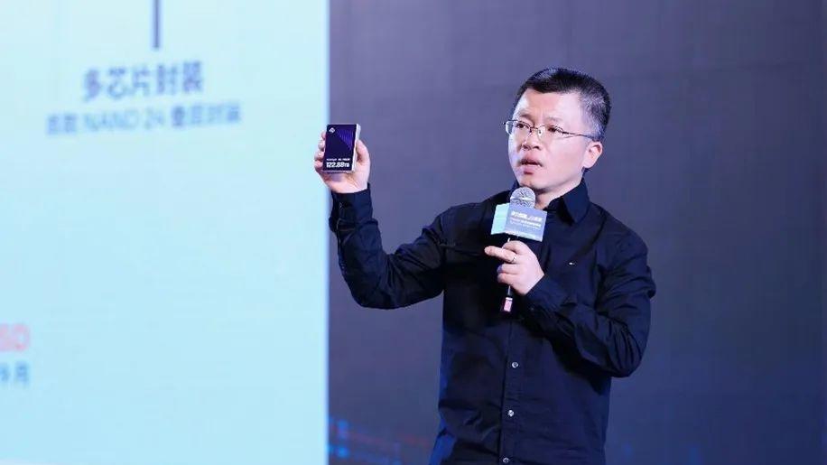 从核心到边缘，Solidigm  SSD助力破解AI存储难题