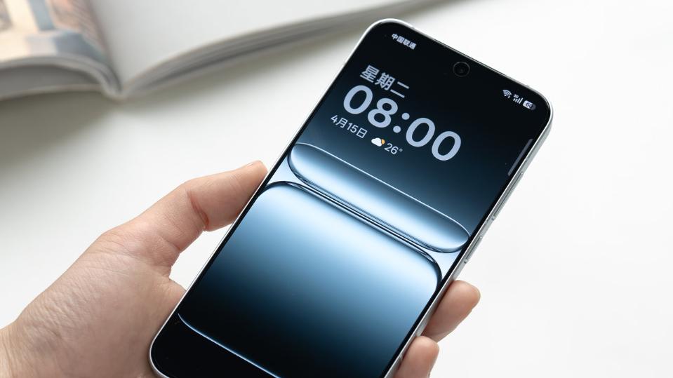 全员mini，明年新增多款高性能小屏手机，定价3399元，小屏党福音