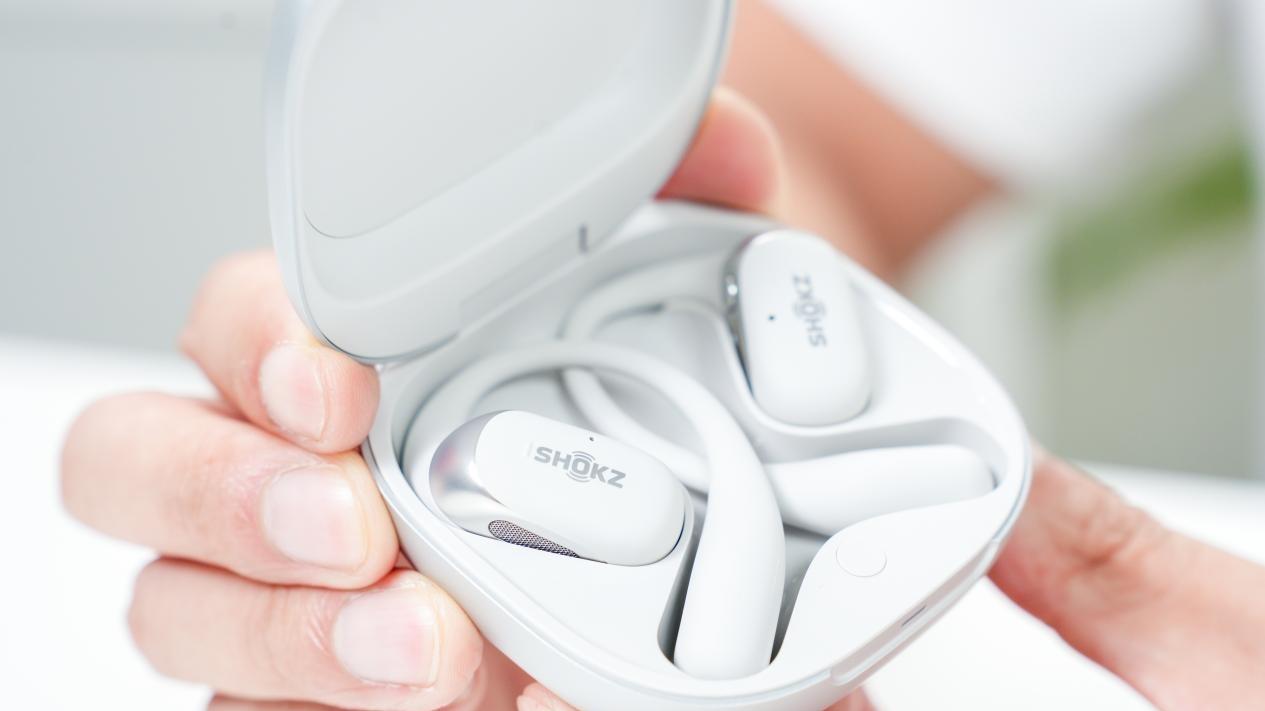 戴耳机总嫌 “硌得慌”？韶音 OpenFit 2+：超零度硅胶久戴也轻松