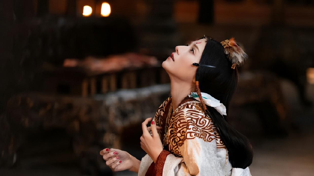 《封神2》中的邓婵玉竟演过《异人之下》，却被指是下个“娜然”