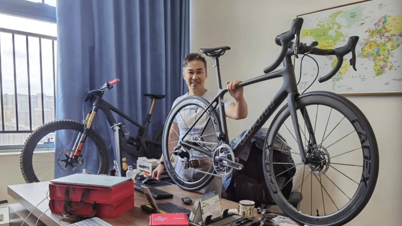 海俊杰公开妻子病况，已筹到79万仍在等待换肝，TVB艺人前往探望