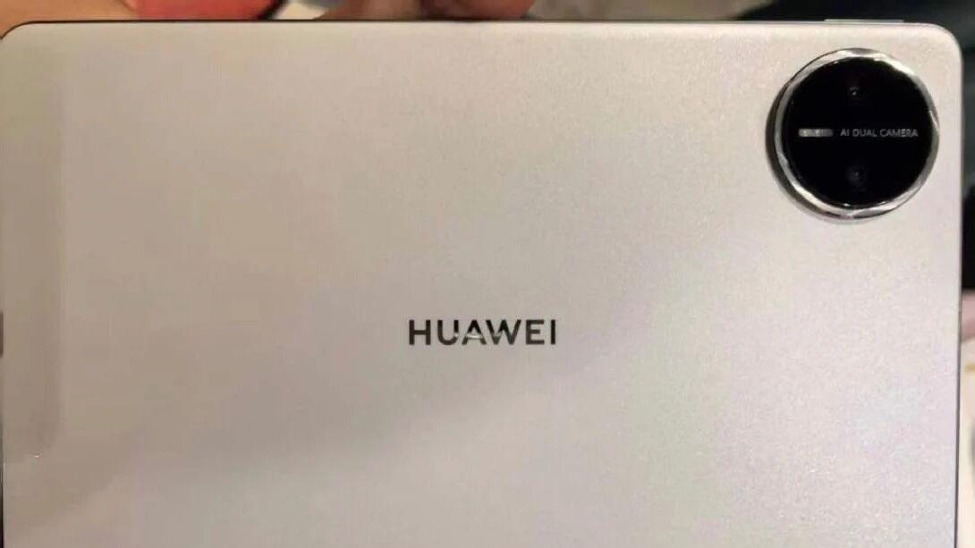 华为刚刚宣布，曾经风靡的平板手机回归：四版齐发很完美！