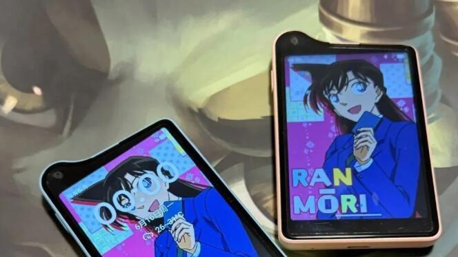 最新发布的799元3.5寸超小屏手机，这外观好骚！