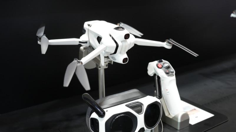 影石携首款全景无人机亮相IFA 2025 引领全球影像技术变革