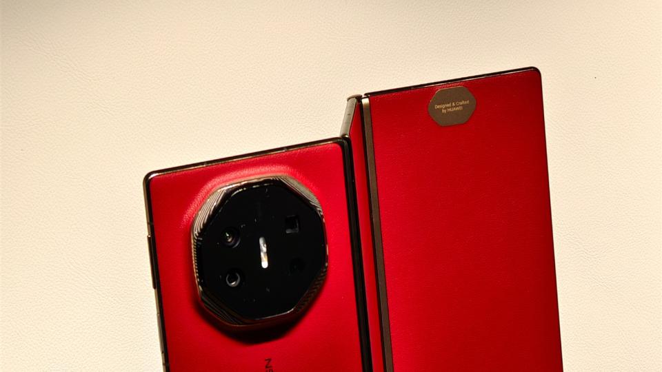 华为Mate XTs再次被确认：混用传感器+麒麟9020，且有望首发eSIM