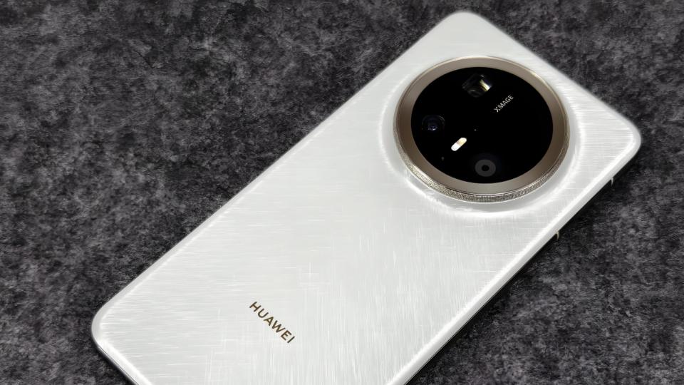 手機市場份額新出爐：W30份額排名無新意，H1、Q2各有特點