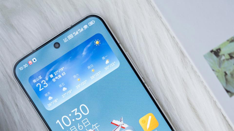 红米K90系列与小米16 Pro：屏幕特性均被确认，设计也逐渐清晰