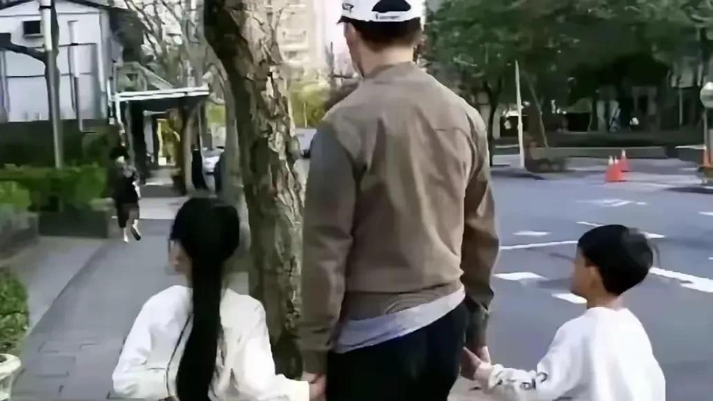 大S离世18天后，7位至亲真面目全暴露，王伟忠说的，果真没错