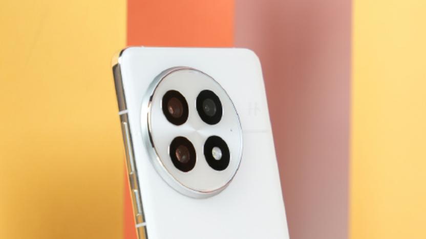 一加更猛了，2K屏旗舰降幅高达1300元，骁龙8至尊版+6000mAh